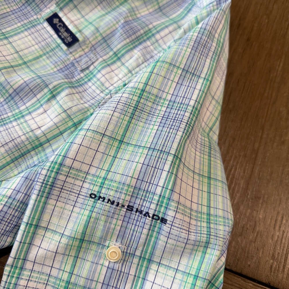 Columbia Women’s PFG Button Down Shirt Size Large Plaid - Picture 7 of 11